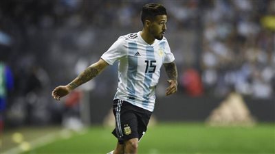 رسميًا.. الرباط الصليبي يضرب نجم منتخب الأرجنتين ويُبعده عن مونديال روسيا 2018