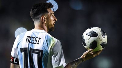 ميسي يتذكر أحداث ليلة برشلونة السوداء في الأوليمبيكو