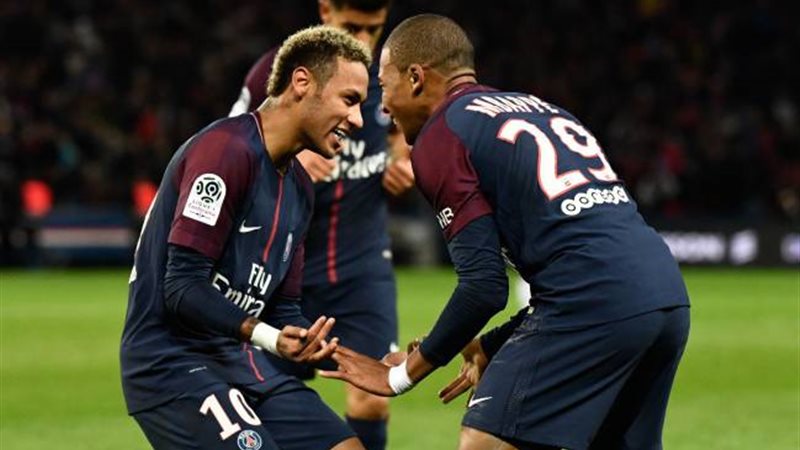 نيمار دا سيلفا لاعب