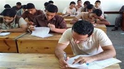 اليوم.. طلاب الثانوية العامة يؤدون امتحانهم الرابع 