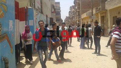 صور| طلاب مدرسة مساعي ينهون امتحان الرياضة البحتة فى الثانوية العامة 2018