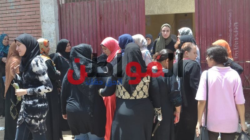 صورة من امام اللجان