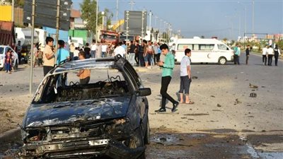 مصرع اثنين وإصابة 10 آخرين في تفجير انتحاري بـ 
