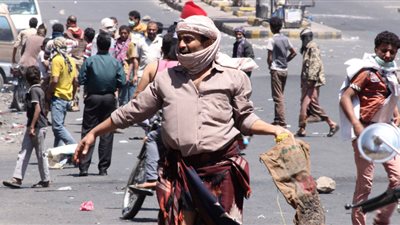 مصرع اثنين وإصابة 4 أخرين جراء تفجير دورية للجيش اليمني في تعز