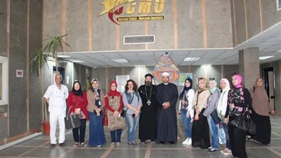 صور| زيارة لوفد ممثل لمبادرة بحلم أخف لدعم مركز الأورام بـ
