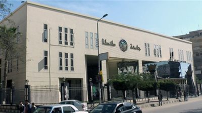 رئيس جامعة طنطا يصرف مكافاة ٥٠٠ جنيه لـ