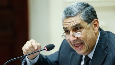 وزير الكهرباء: تم إلغاء الدعم على من يبلغ استهلاكه أكثر من ألف كيلو وات شهريا