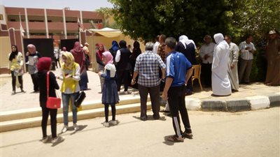 فيديو| أولياء أمور طلاب الثانوية العامة 2018 بـ الوادي الجديد: ضيعوا مستقبل أولادنا