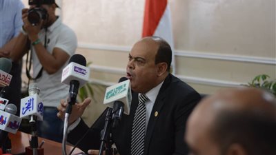 علاء أبو زيد: جميع مستلزمات أهالى مطروح متوفرة بالتخفيضات