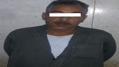 ضبط شخص لقيامه بتزوير مستند رسمى وتقديمه بـ