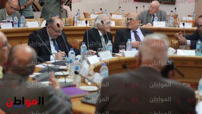 صور| وزيرة الثقافة تشارك اجتماع المجلس الأعلى لمناقشة جوائز الدولة التقديرية