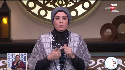 فيديو| نادية عمارة توضح حكم الجمع بين صيام الـ 6 من شوال وأيام القضاء