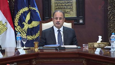 عاجل| الرئيس السيسي يستقبل وزير الداخلية ويشيد بجهوده في المرحلة الماضية