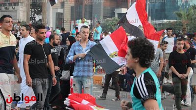 صور| رفع علم مصر بميدان مصطفى محمود احتفالاً بـ عيد الفطر 2018