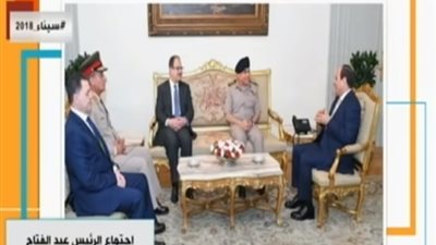 فيديو| تفاصيل لقاء السيسي مع الفريق صدقي صبحي واللواء مجدي عبد الغفار