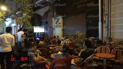 صور| احتفالات المصريين بشارع الألفي وطلعت حرب في أول أيام عيد الفطر المبارك