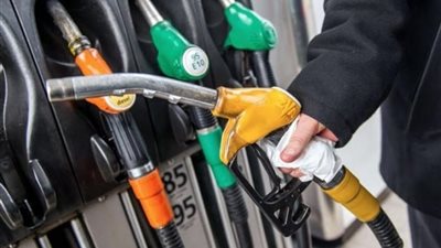 انفوجراف| تعرف على أسعار البنزين والسولار الجديدة