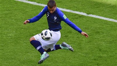 فيديو.. جريزمان يتقدم لفرنسا على حساب استراليا