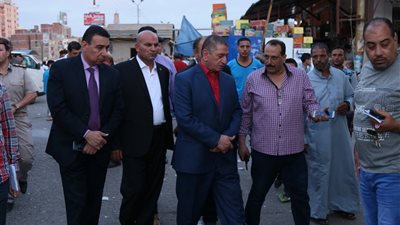صور| محافظ كفرالشيخ يتابع تطبيق التعريفة الجديدة لنقل الركاب بـ