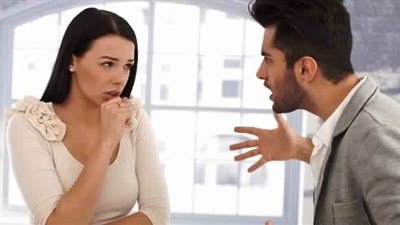 الحرية والتسامح.. 5 حلول للتعامل مع الزوج العنيد