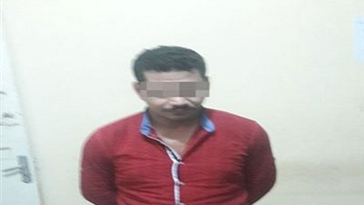 القبض على تاجر مخدرات وبحوزته 12 لفافة شابو و430 ألف جنية بـ