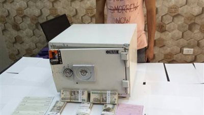 القبض على سائق لقيامه بسرقة مبالغ مالية من شركة مقاولات فى الشروق