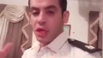 فيديو| ضابط شرطة معلقًا على ارتفاع الأسعار: كلنا لازم نستحمل عشان بكره