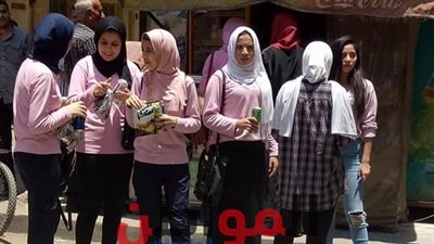 صور| مدرسة السيدة نفيسة سعيدة بالفيزياء والتاريخ فى امتحانات الثانوية العامة 2018