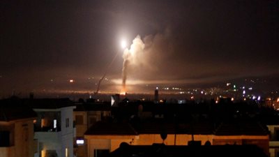 حزب الله يفسر سر استهداف منشأت البوكمال العسكرية في دمشق