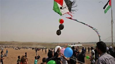 مسؤول بالحكومة الإسرائيلية: سنقتل مطلقوا الطائرات الورقية في غزة