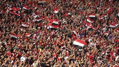 فيديو.. الجماهير المصرية تعزف النشيد الوطني في سان بطرسبورج