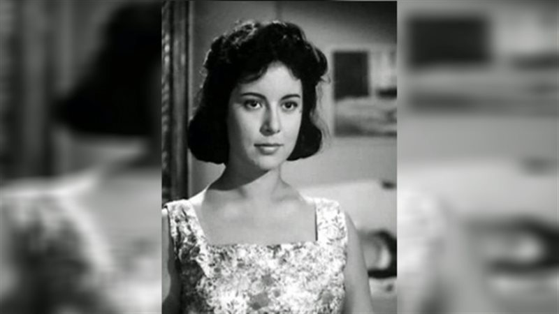 الفنانة آمال فريد