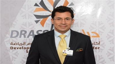 فيديو | وزير الشباب والرياضة يحسم رحيل 