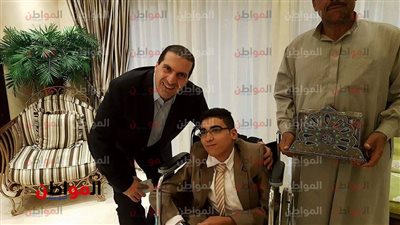 حصد الجوائز على كرسى متحرك.. 