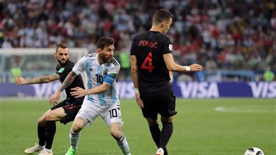 فيديو.. ميسي يهدر فرصة محققه أمام كرواتيا