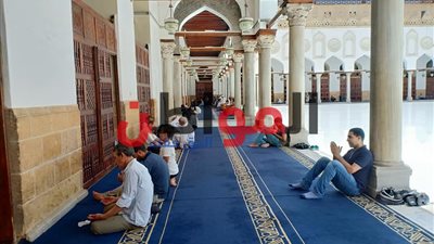 صور.. شعائر صلاة الجمعة من الجامع الأزهر