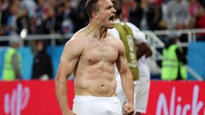 شاكيري رجل مباراة سويسرا وصربيا