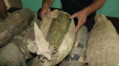 أمن قنا.. يضبط عاطل بحوزته نصف كيلو بانجو
