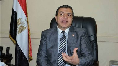 وزير القوى العاملة يتابع تقديم أوراق الترشح لرئاسة اتحاد العمال