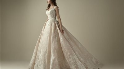 على كل شكل ولون.. تعرفي على أسعار أحدث تصميمات فساتين الزفاف