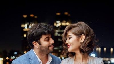 صور.. الفنانة التونسية إيناس علي تحتفل بخطبتها علي حسام شاهين