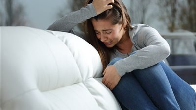 دليل على الحزن والألم.. 7 تفسيرات للبكاء في المنام 