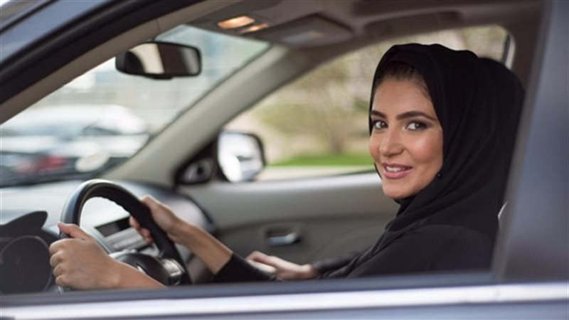 سيدة سعودية