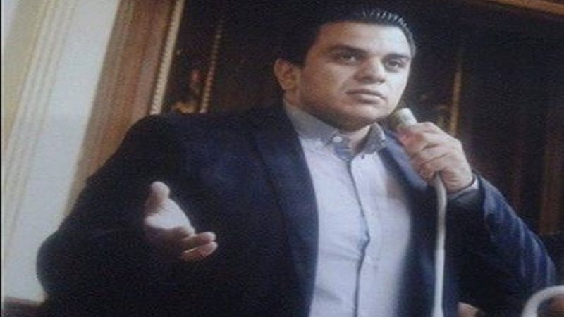 النائب محمود عزت