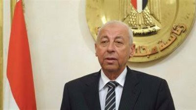 سقطة جديدة لمحافظ أسوان.. يبيع الوهم لـ