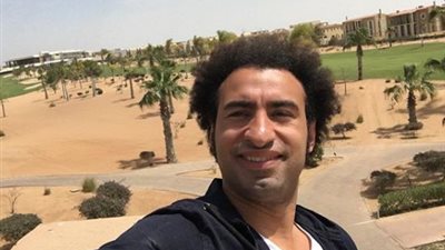 علي ربيع يسترجع ذكريات سك على اخواتك بمشهد 