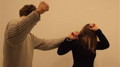 خيانة غير متوقعة.. قصة شاب سافر لدولة خليجية: أبويا اتحرش بزوجتى 