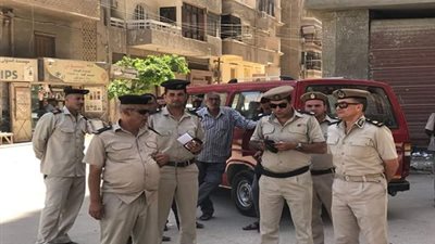 رئيس شرطة مرافق المحلة يضبط سيدة وبـ