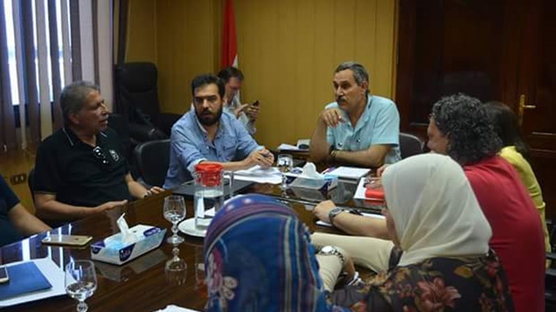عزت الصياد-خدمات