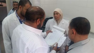 صور.. صحة بنى سويف: الكشف على 1300 مريض بالقافلة الطبية في مركز الفشن